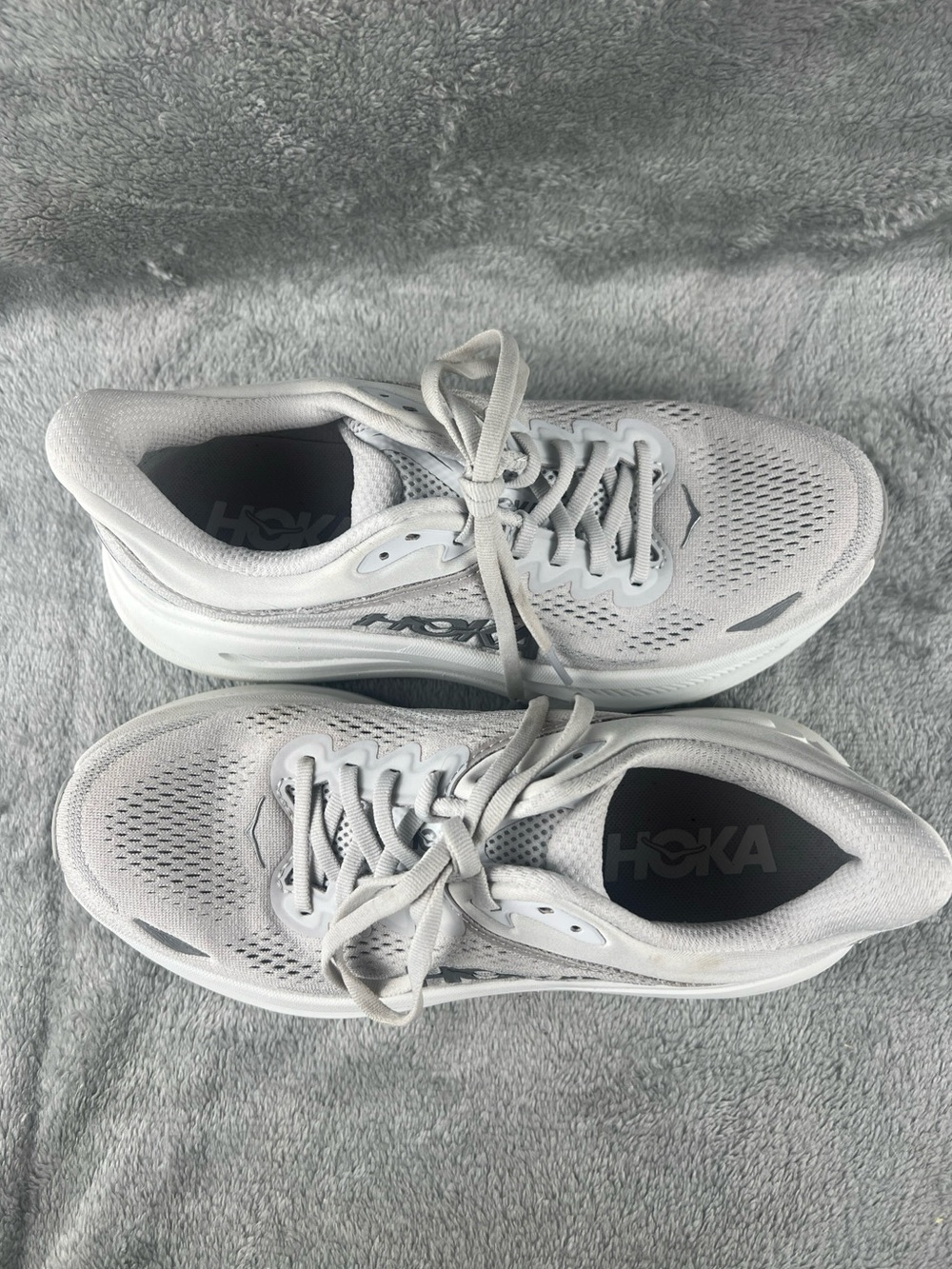 Hoka Bondi 9 Womens Size 7B Gray White Athletic Running Shoe Sneaker Comfort - Picture 7 of 11
